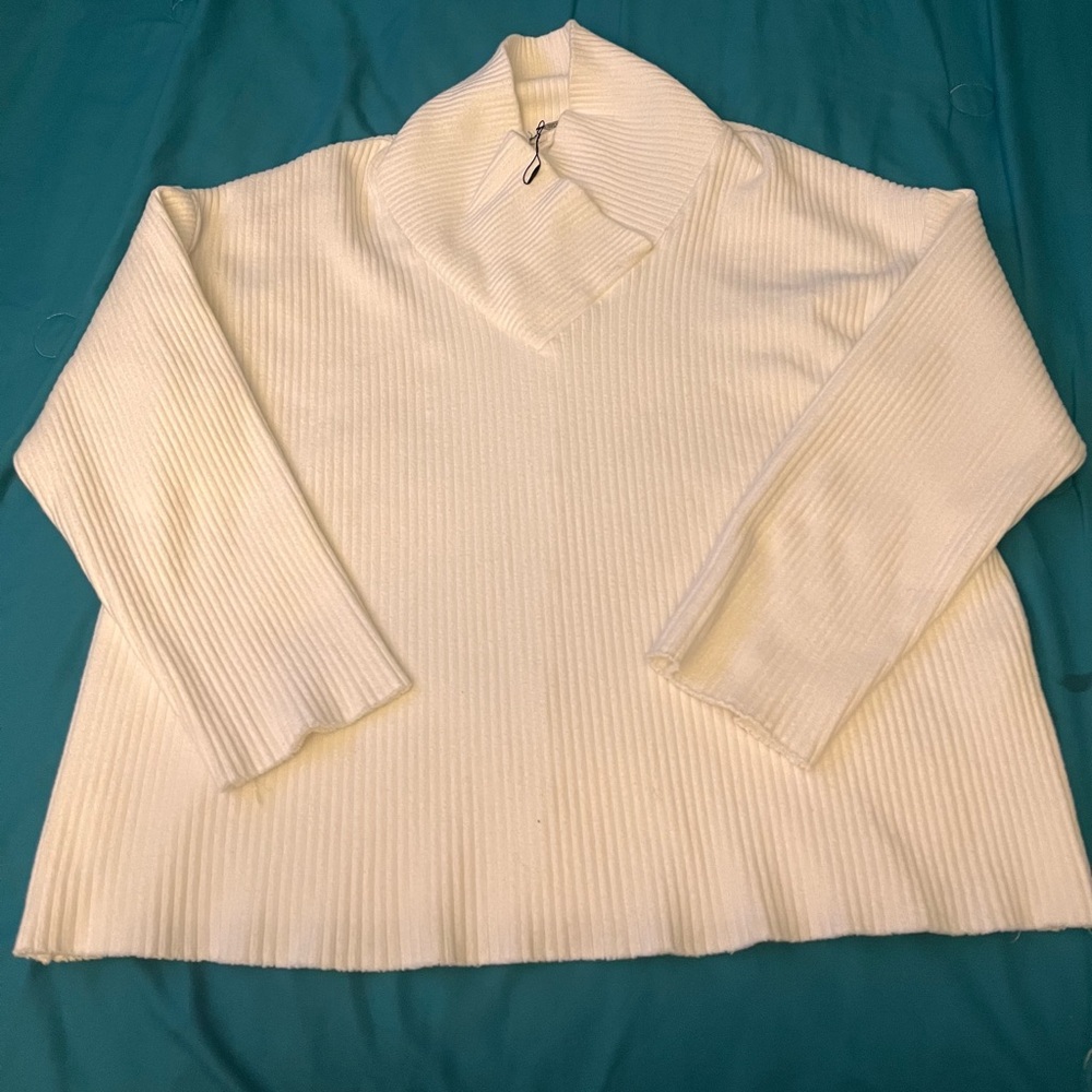 NWOT Zara White Cowl Neck Sweater with Ribbed Texture